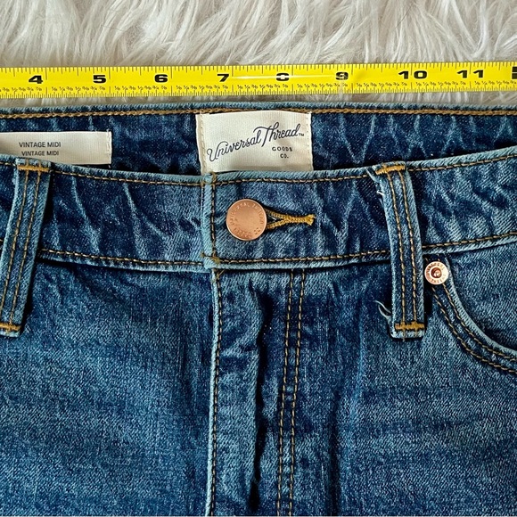 Universal Thread Blue Denim Shorts - Picture 5 of 5